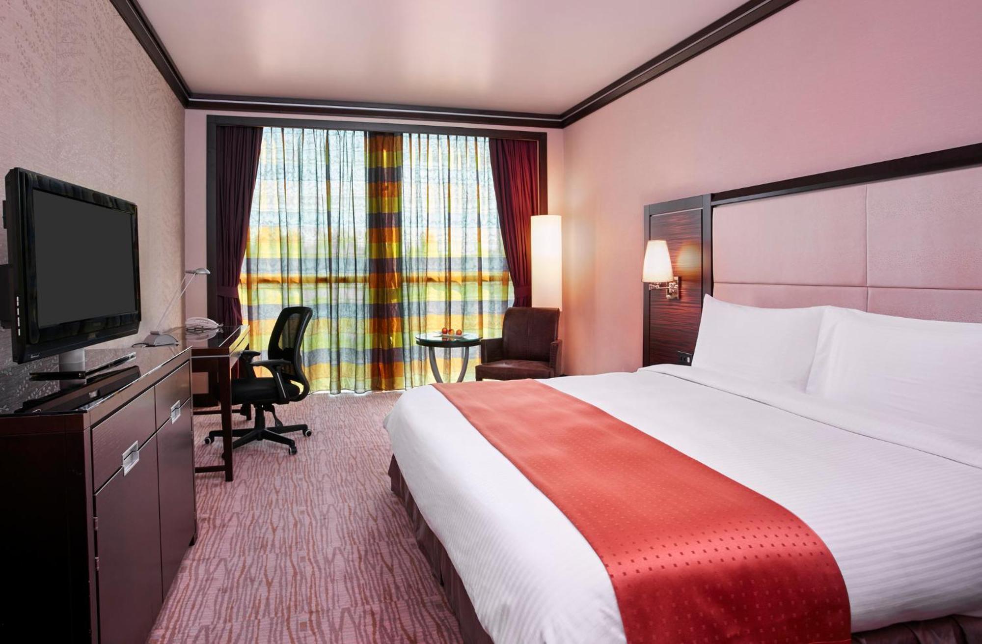 Holiday Inn Kuwait Al Thuraya City By Ihg Koeweit Buitenkant foto