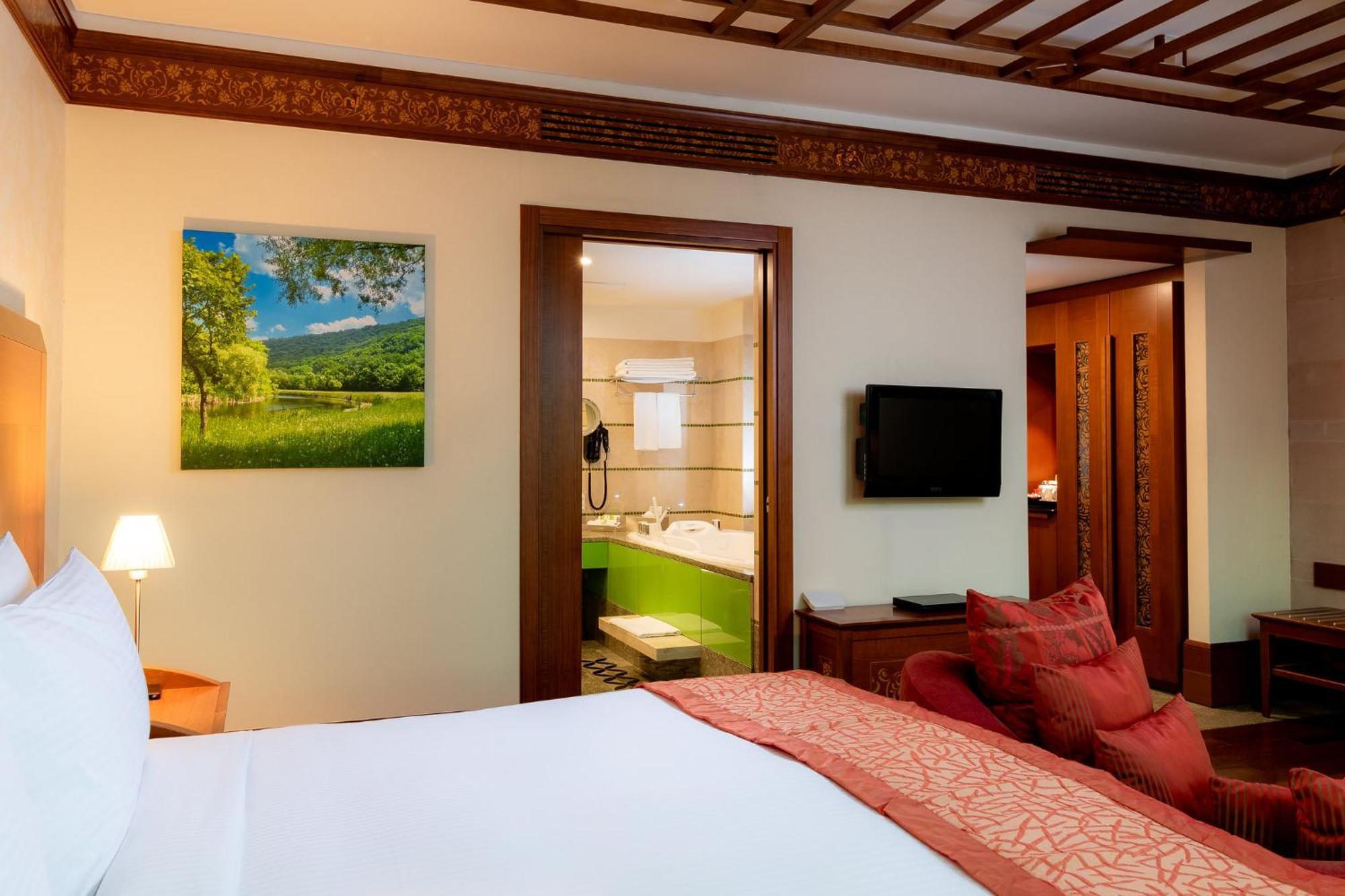 Holiday Inn Kuwait Al Thuraya City By Ihg Koeweit Buitenkant foto