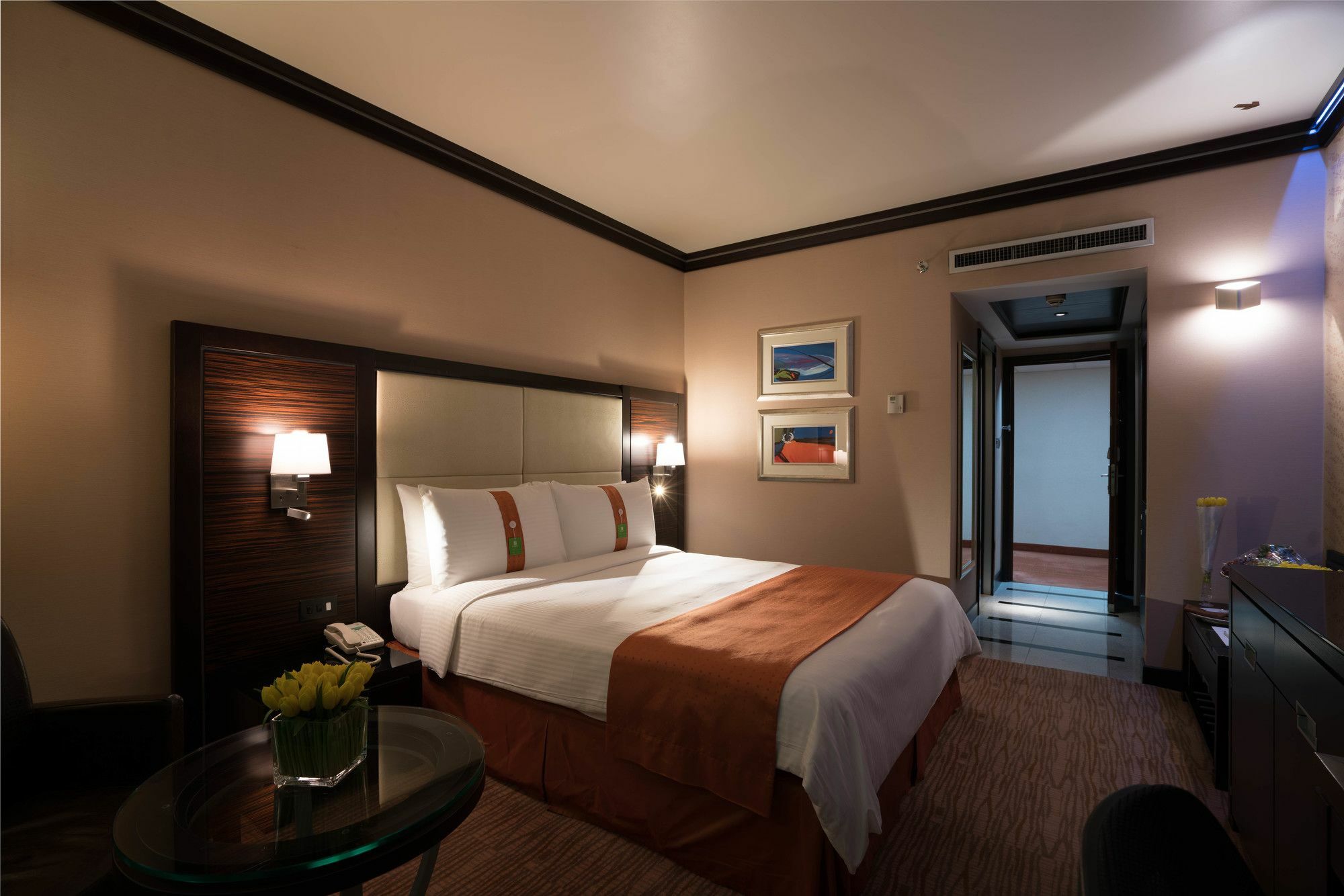 Holiday Inn Kuwait Al Thuraya City By Ihg Koeweit Buitenkant foto
